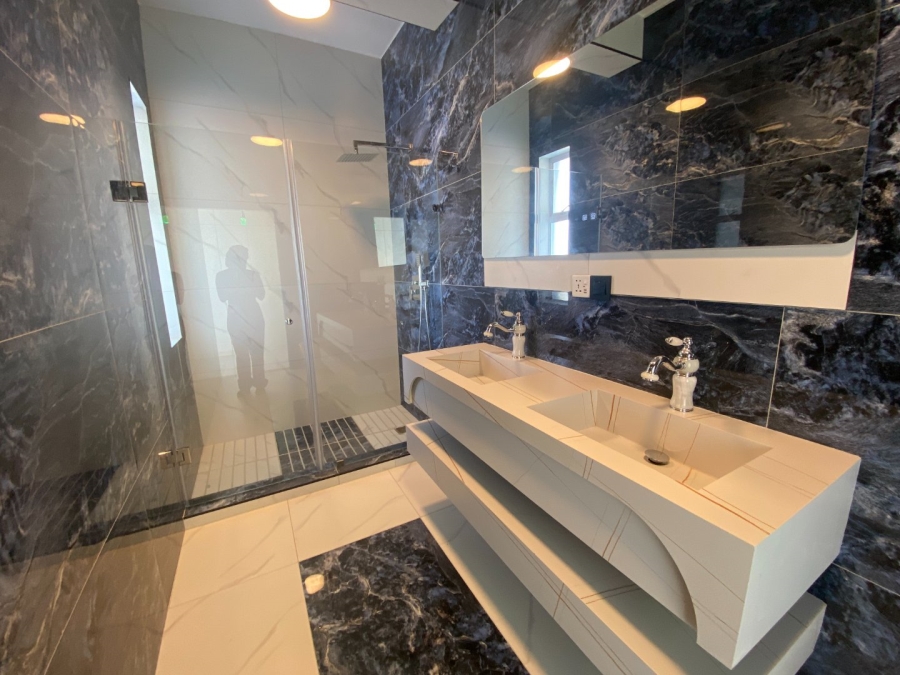 4 Bedroom Property for Sale in Sandown Western Cape